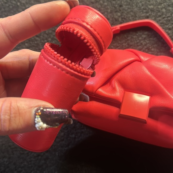 Tiny Fun Red Accessory Duo - Picture 3 of 6